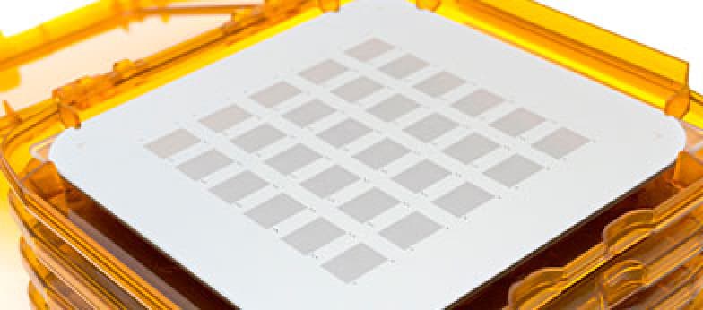 Photomasks And Carriers